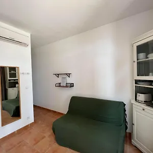 Apartment Le Domaine De La - De Dans Un Cadre Enchanteur, Hyères